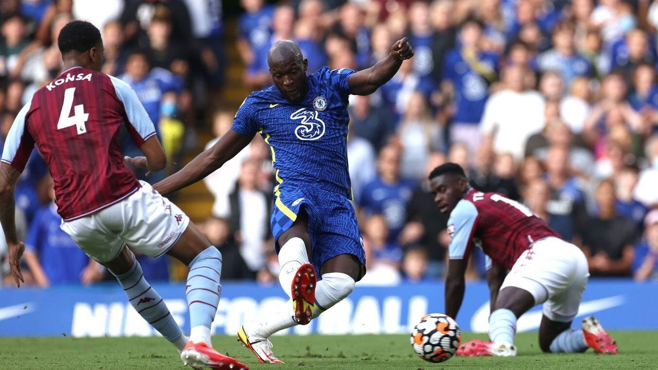 Romelu Lukaku lập cú đúp giúp Chelsea lên nhì bảng Ngoại hạng Anh
