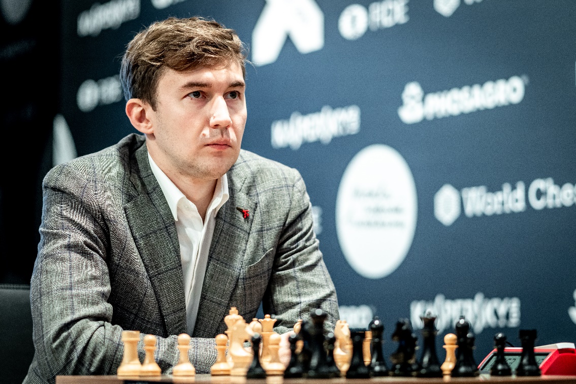 Đại kiện tướng Sergey Karjakin hạ Carlsen, vua cờ đứt mạch 24 trận thắng