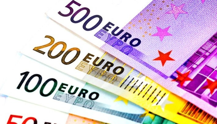 Các ngân hàng đồng loạt quay đầu tăng giá đồng euro