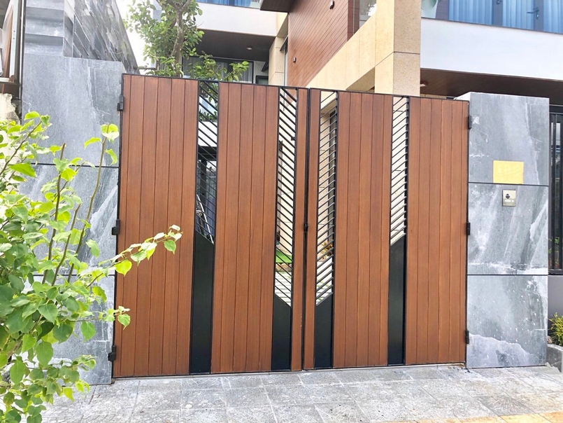 Cách chọn một cổng gỗ đẹp cho không gian sống của bạn
